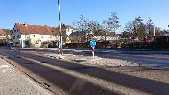 Bild Fußgängerüberweg am Kindergarten Langenpettenbach