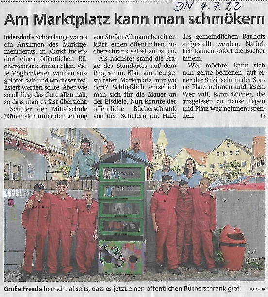 Am Marktplatz kann man schmökern